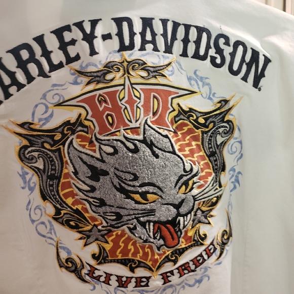 Shop Shirt - Picture 2 of 4